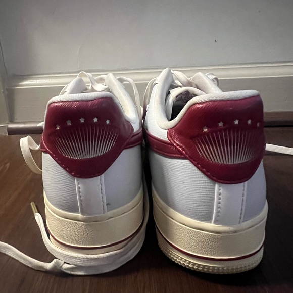 Nike Women’s Air Force size 8  (US) - Picture 10 of 13